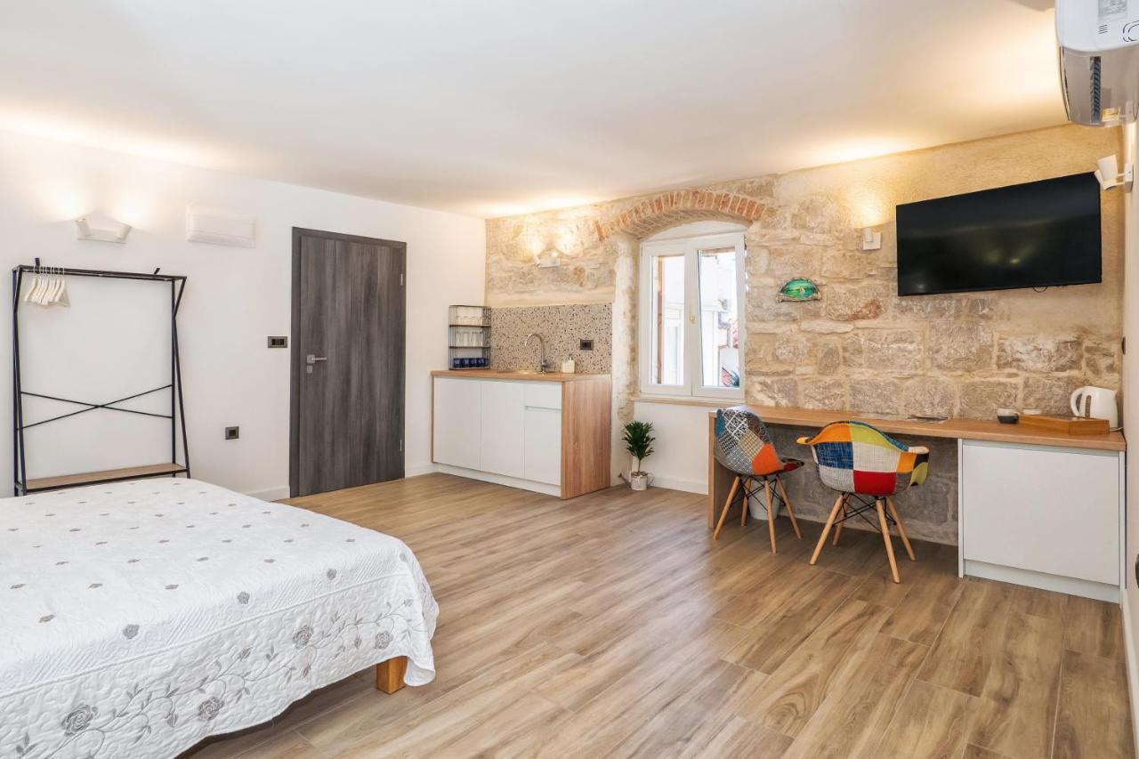 Sweet Rooms Luri Split Exterior foto